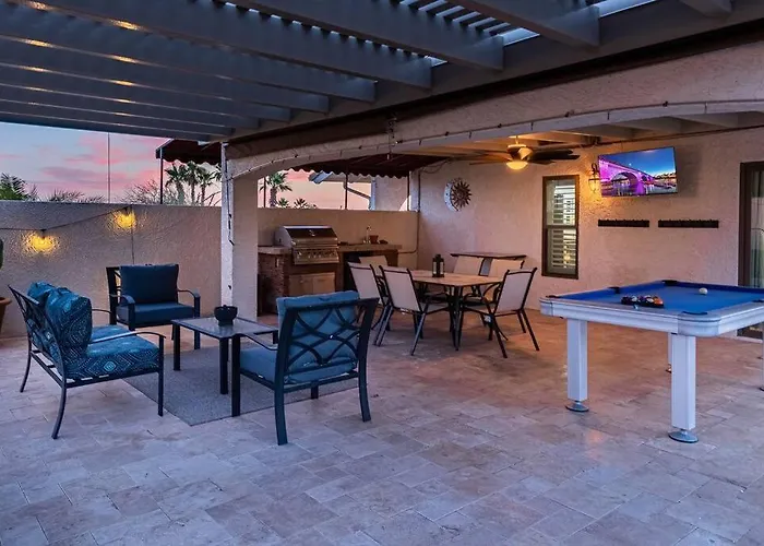 Pool Pool Table Fire Pit Game Holiday home *