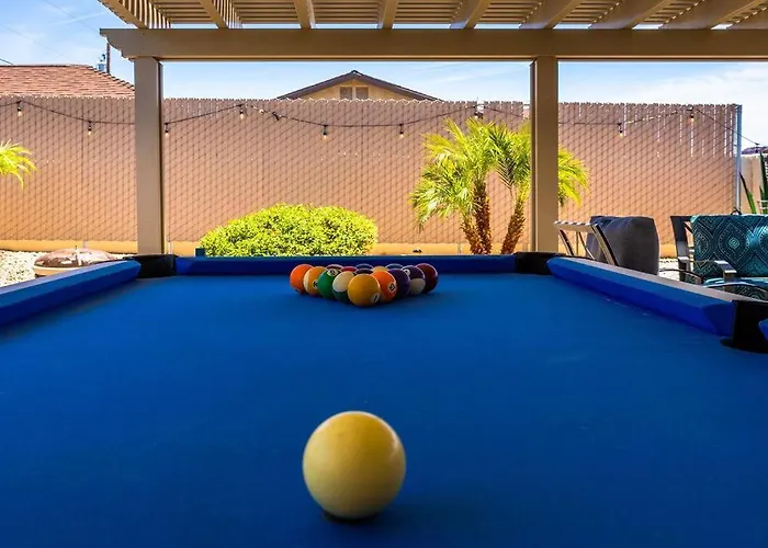 Pool Pool Table Fire Pit Game Holiday home Lake Havasu City