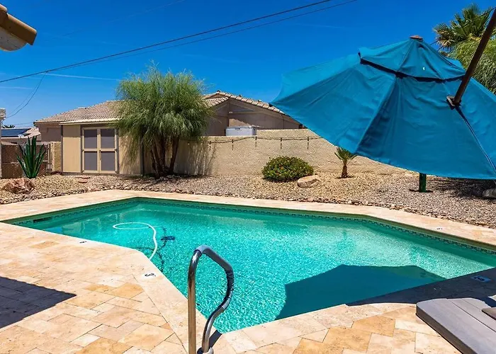 Holiday home Pool Pool Table Fire Pit Game